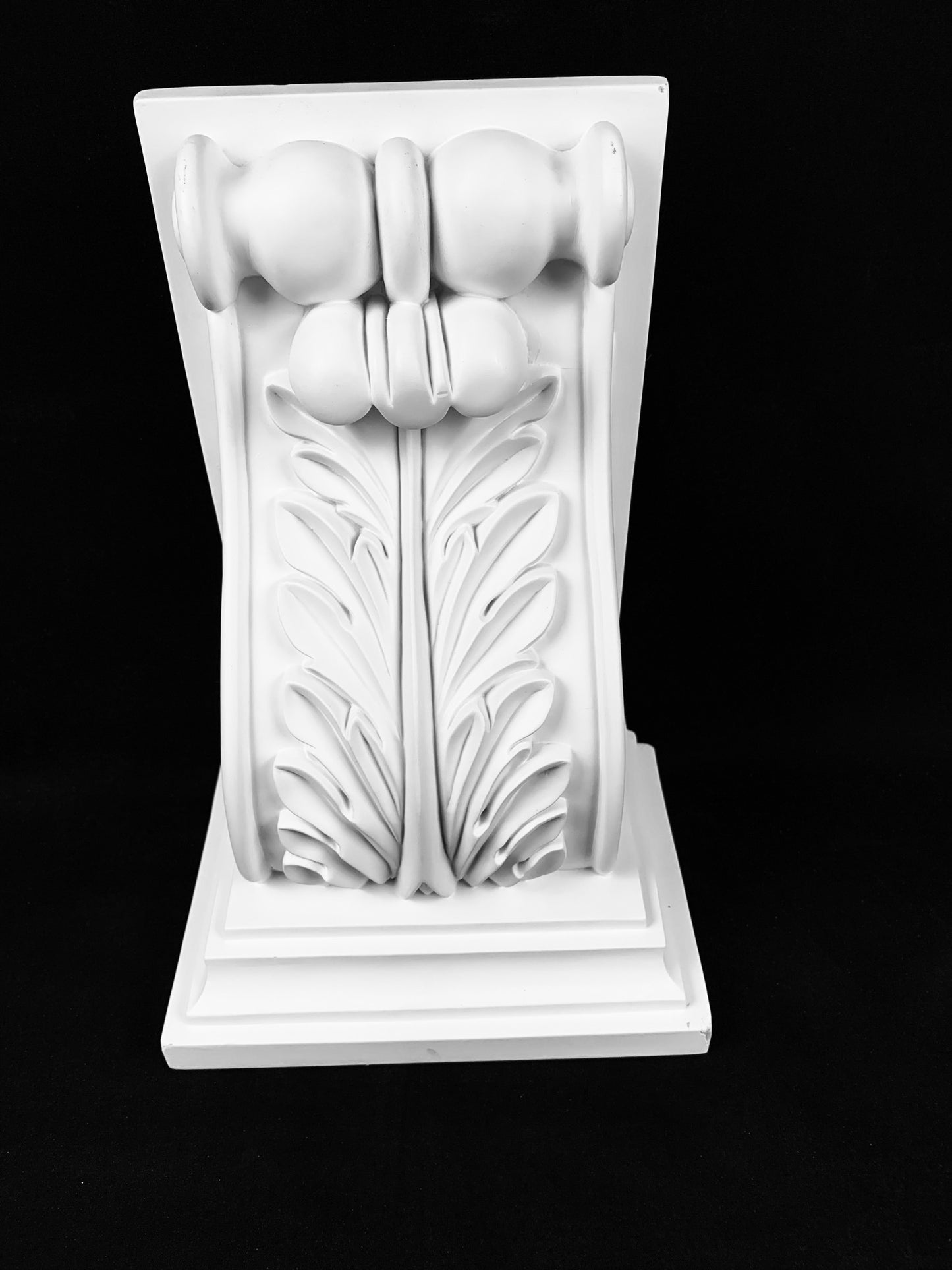 Regal Acanthus Drop Corbel