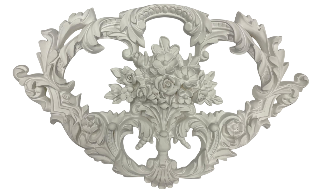 Victorian Bloom Crest Ornament