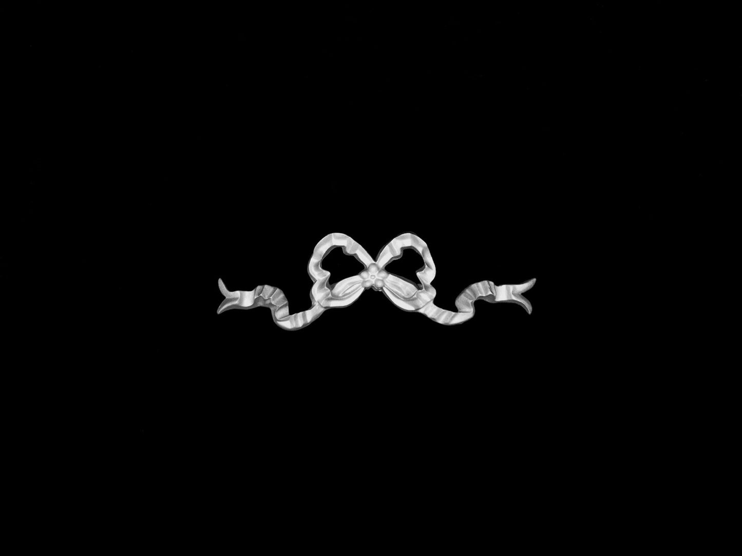 Wreath Border Scroll Ornament